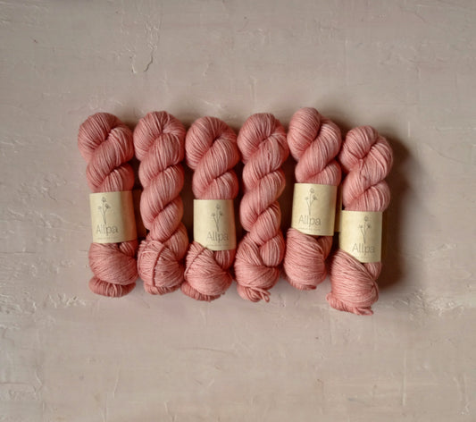 Dahlia - MCN DK (OOAK)